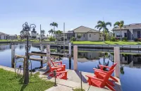 LOCATION!! Modern waterfront home;1-block to FishermanVillage; HEATED SALT POOL