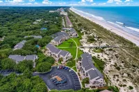 Come to Shrimp Fest! Ocnfrt Condo w Country Club Perks!- Ocnfrt  Pool & Golf