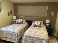 AWESOME Sunsets by the Heated Pool, putting green, hot tub & Tucson Night Lights Hotel di Tanque Verde