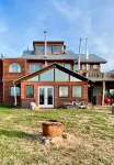 Penthouse Cabin  BOHO Loft, 3 balconies & Jetted Jacuzzi tub w/ Sunset VIEW!
