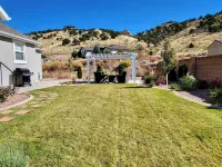 Spacious 5-BR Home. Pool Table, Air Hockey, TVs in Every Room, & Outdoor Dining