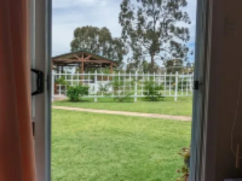 A perfect base for your southern downs getaway โรงแรมในวอริก