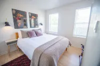 Downtown Rogue River, Game Room, 70" Smart TV, Two Minutes to I-5 Hotels in Rogue River