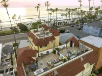 Heart of coastal Oceanside-Ocean view roof top Deck! 100 steps to Beach!