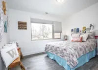 Whitefish Lakefront 3 BR Penthouse, 5 min from downtown, view of Big Mountain