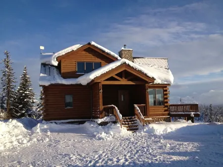 Unique sense of place to decompress and rejuvenate. Quiet stunning beauty.