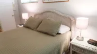 Keys Kottage: Bayside Villa W/ Free Onsite Boat Ramp Marina & Trailer Parking.