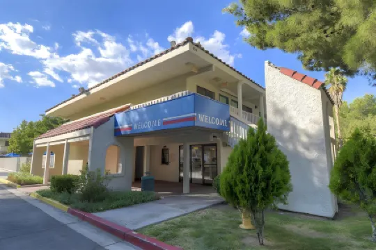 Motel 6 Barstow, CA