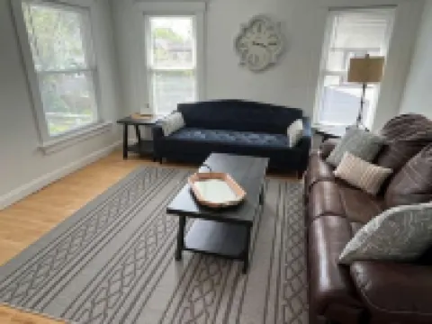 Bright and spacious Drake apt.