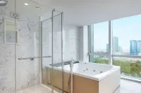 Wyndham Grand Istanbul Levent Hotel & Conference Center - Hot Springs