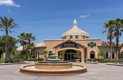 Resort Style  4bedroom Townhome Near Disney With LazyRiver and Heated Pool
