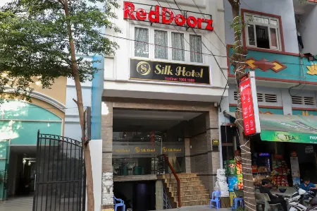 Silk Hotel near Tan Son Nhat Airport