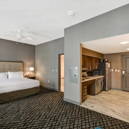 Homewood Suites by Hilton Warren Detroit