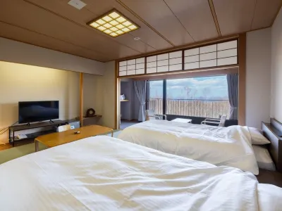 Forest Resort Kita Yatsugatake Tenku No Mori Yachiho Hotels in Minamimaki