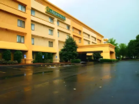 La Quinta Inn & Suites by Wyndham Nashville Franklin フランクリンのホテル