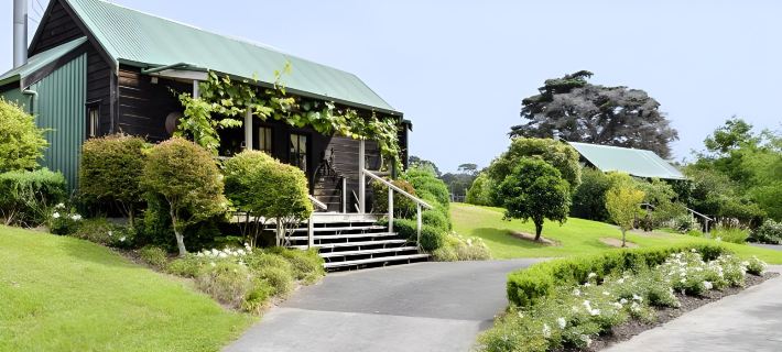 Vineyard Cottages - Kumeu Hotels in Auckland