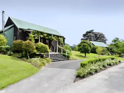 Vineyard Cottages - Kumeu Hôtels à proximité de : Delta Force Paintball Woodhill