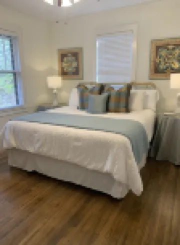 Walk to War Memorial 3-Bedroom REMODELED Home in Heart of Hillcrest