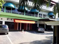 Global Inn Syariah JALAN CINTA 주변 호텔