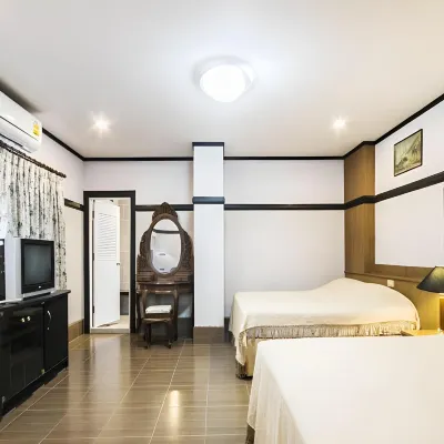 Numsin Hotel Hotels near Clock Tower