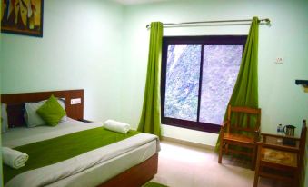 Hotel Himsarovar And Restaurant