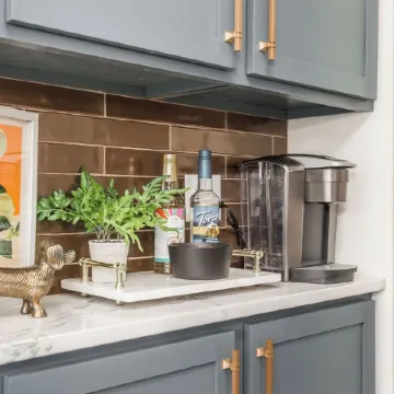 The White House on Oak - Minutes from Louisville