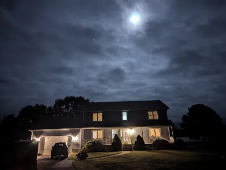 Relaxing, spacious 5BR house on the Hudson Creek in charming Cambridge