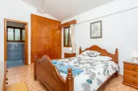 Villa Noni Large Private Pool, A/C, WiFi - 3-Star