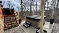 Cozy Cabin Escape w/Hot Tub, King Bed & Fire Pit