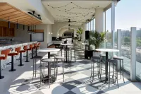 Homewood Suites by Hilton Montreal Downtown - bar