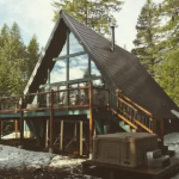 Beautiful, Cozy, Riverfront A-Frame Cabin+Hot tub