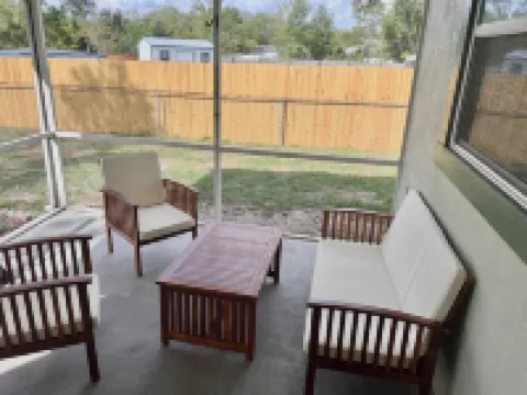 Comfort Cove, 3Br, 2BA, Fully Fenced, Spring Hill, FL Hotels in Spring Hill