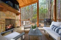 Luxury modern country couples retreat. Private back porch with hot tub! - Chalets