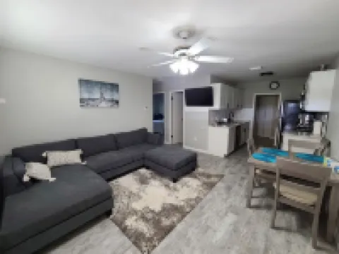 Peaceful Home by the Spings