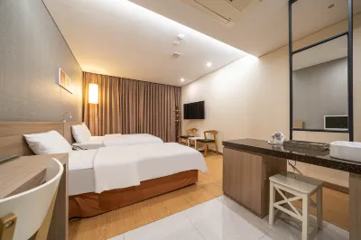 Hotel Clover Hotels near 더슈트하우스 안산뉴코아TSH