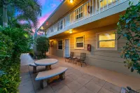 Sunny Retreat: Cozy APT in WPB #2