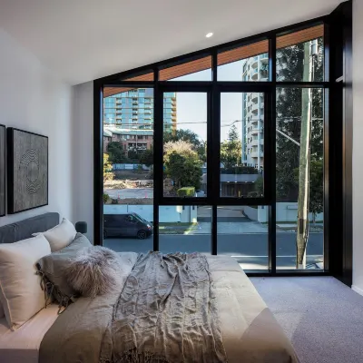 Kangaroo Point Apartments by Urban Rest Hotels near Story Bridge