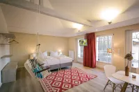 Little Suite Apartments