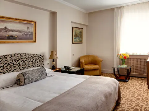 Hotel Mithat Отели рядом с достопримечательностью «Hacı Bayram Mosque»