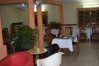 Citilodge Hotel & Conference Centre Newly Renovated - sarapan