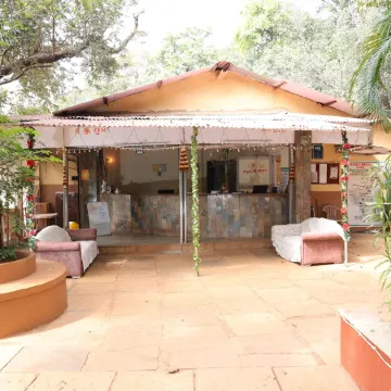 Gujarat Bhavan Hotel