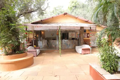 Gujarat Bhavan Hotel