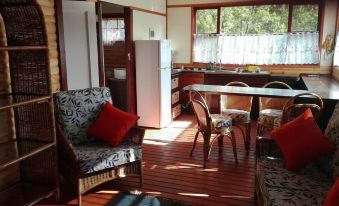 Woodland Gardens Pet Friendly Lodge