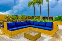 Lunada Condo by Bvr