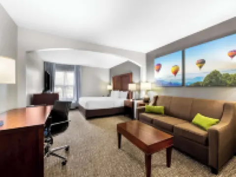 Clarion Pointe Apex - Holly Springs Hotels in Apex