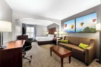 Clarion Pointe Apex - Holly Springs Hotels in Apex