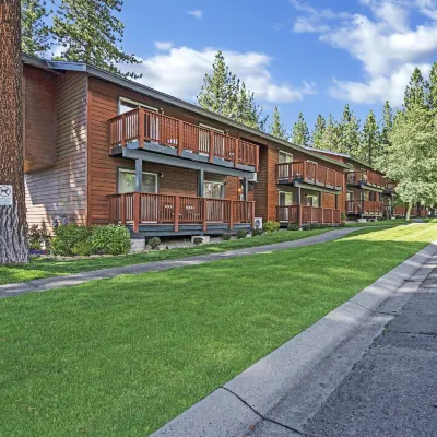 3 Peaks Resort & Beach Club Hotels near Lake Tahoe Historical Museum