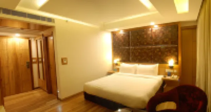 Glades Hotel