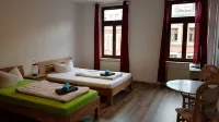 Phoenix Hotels in Lichtenwalde