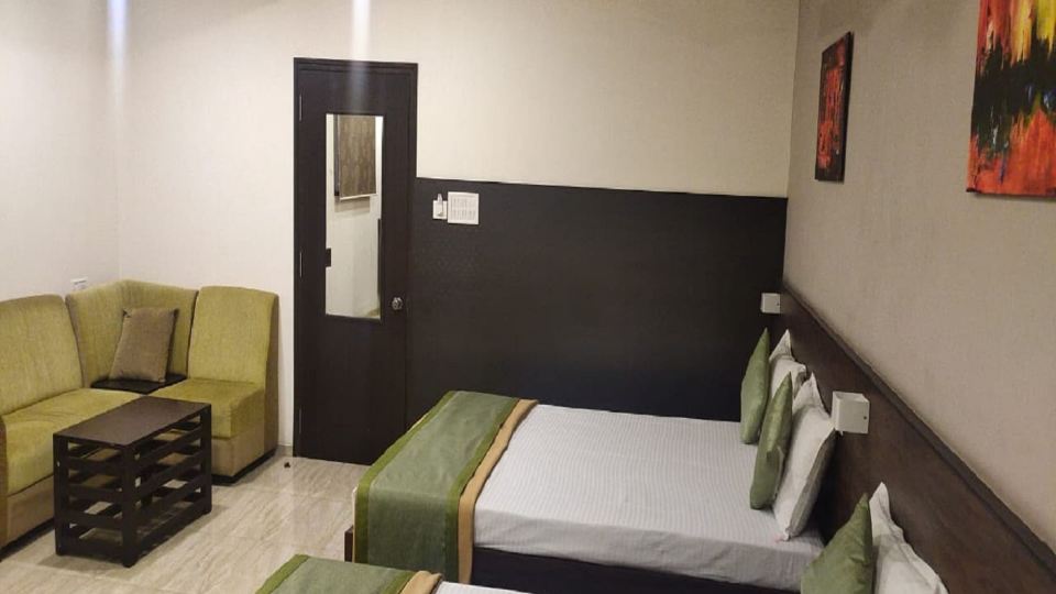 Hotel Grand Gaayatris